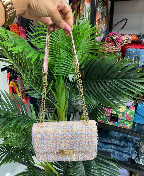 Chain strap bag