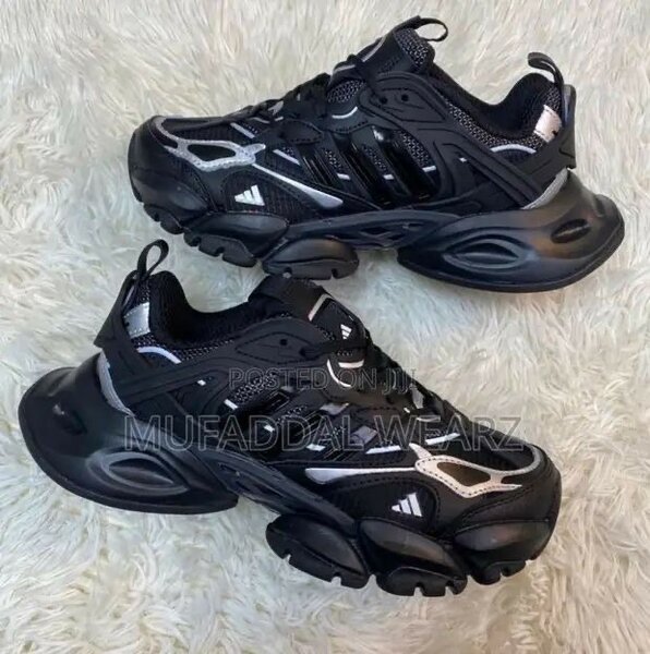 ADIDAS MUCASSIN