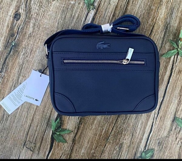 Sacoche Lacoste Homme Élégante