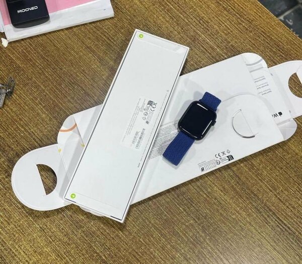 APPLE WATCH