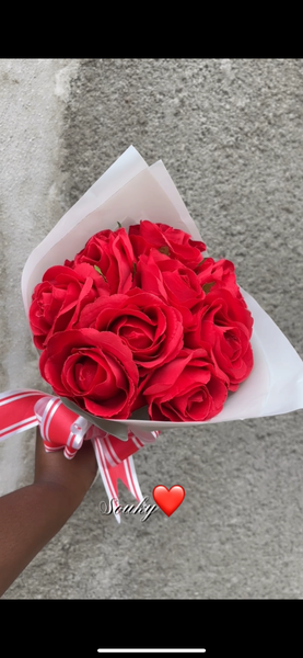Bouquet de roses artificielles