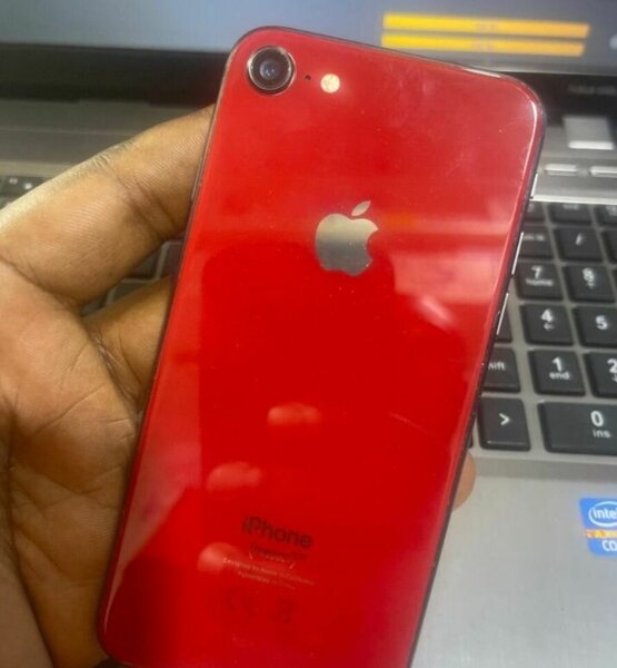 iPhone 8rouge second main