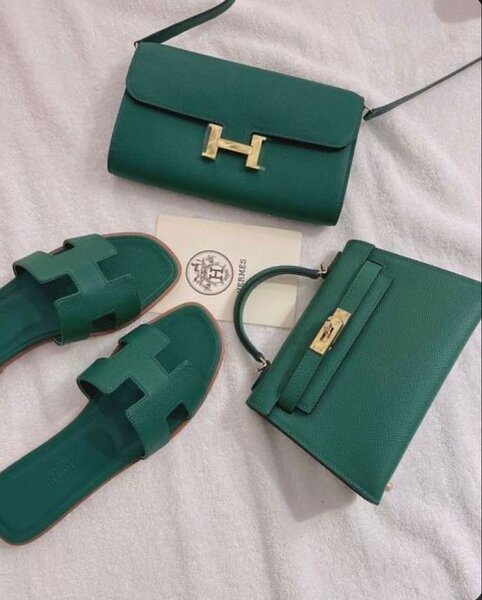 HANDLED BAGS