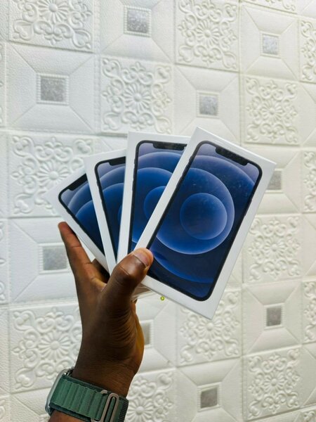 iPhone 12