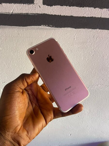 iPhone 7 simple