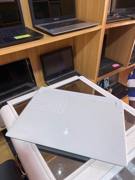 Alienware x15 R1