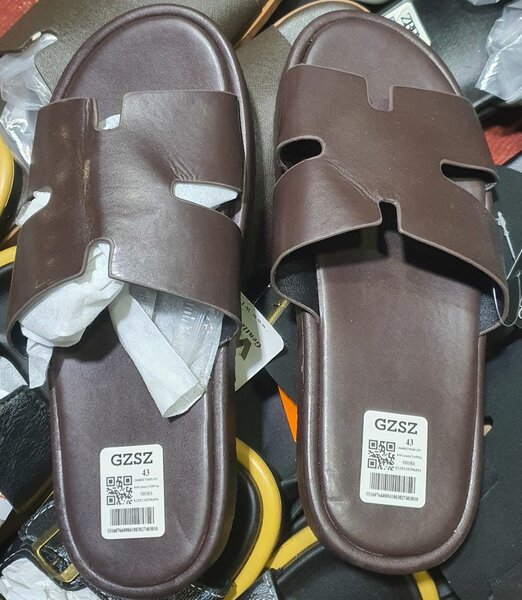 Sandales
