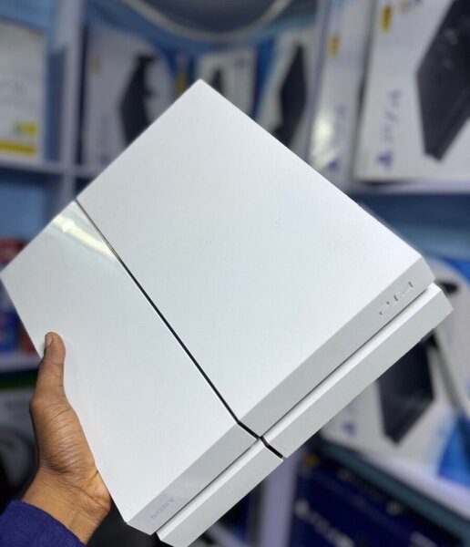 Ps4 nouveau avec une manette