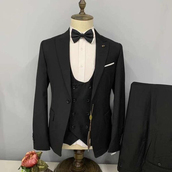 Official wear (three pieces)