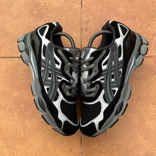ASICS