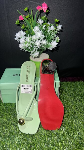 Lois Heel Plug