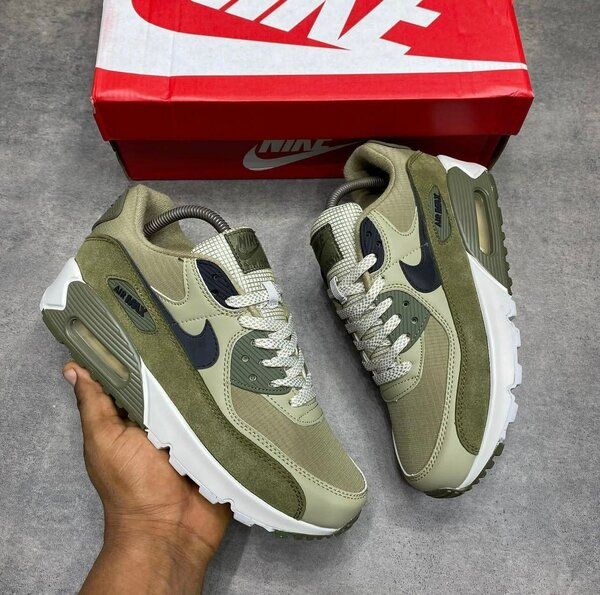 Fashion sneakers
