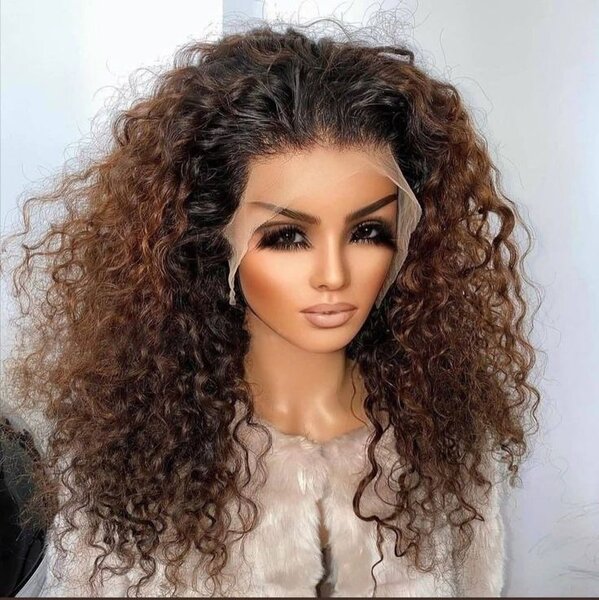 Curly wig