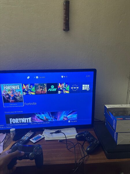 Ps4 slim