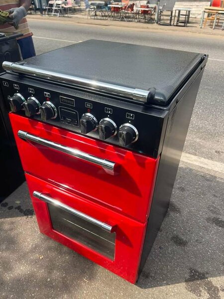 Four Gas Burner With Oven and Grill