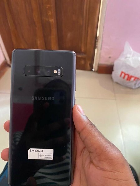 Samsung S10+