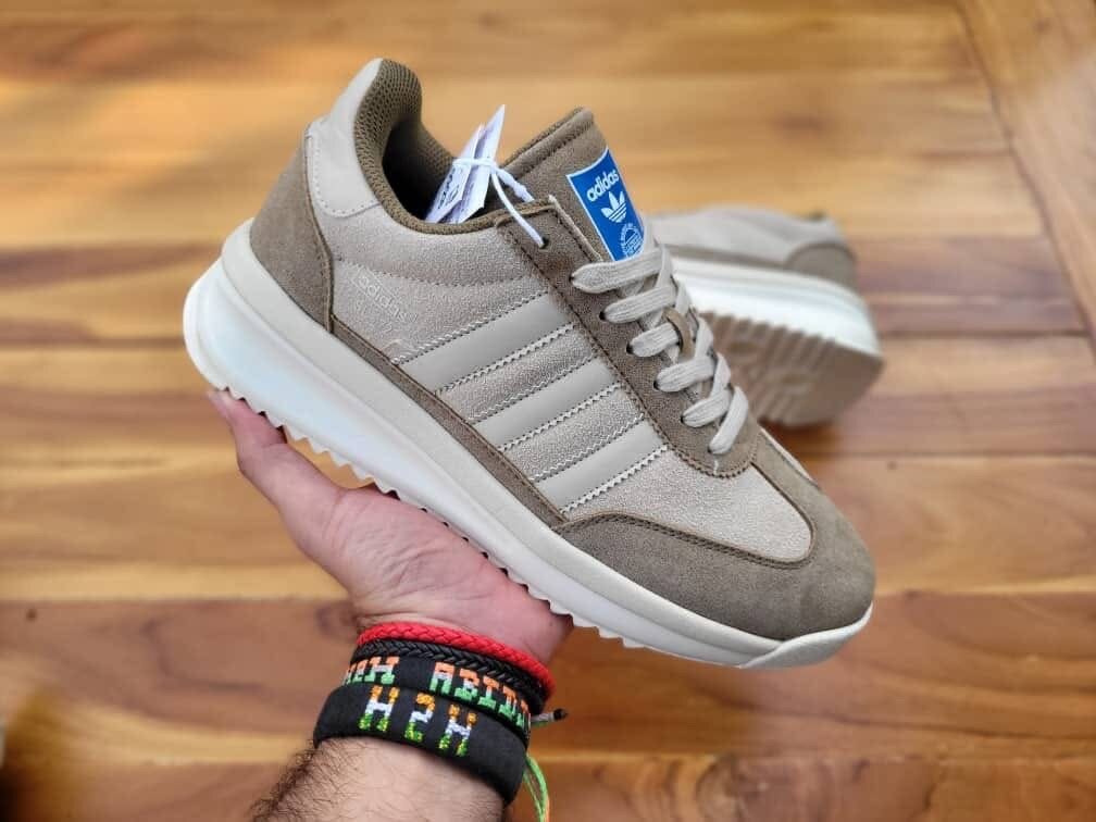 Chaussures H