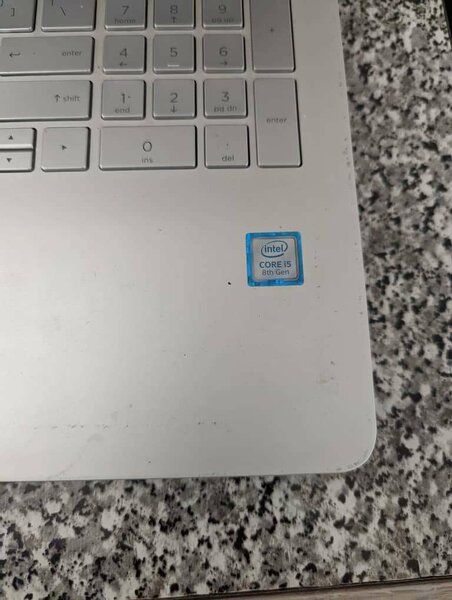 Laptop neat