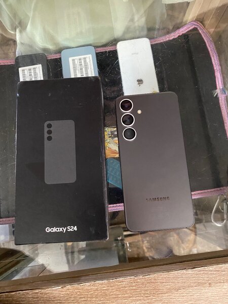 Samsung s24