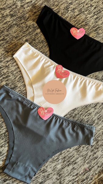 Seamless underwear
