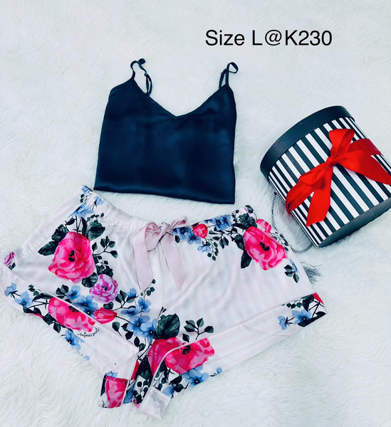 Lingerie noir rose