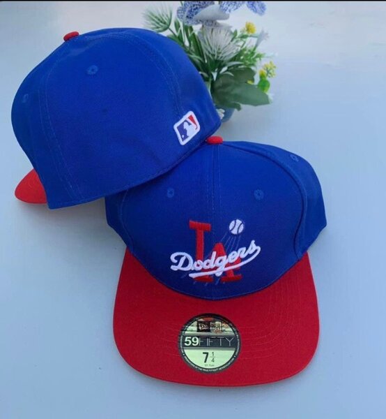 Caps