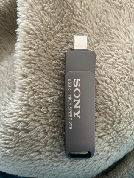 Clé USB 2 TB