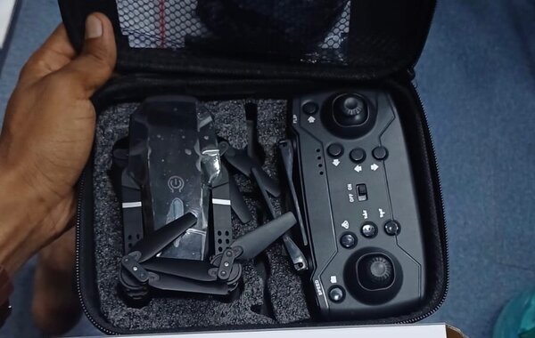 DRONE E88 VERSION 2