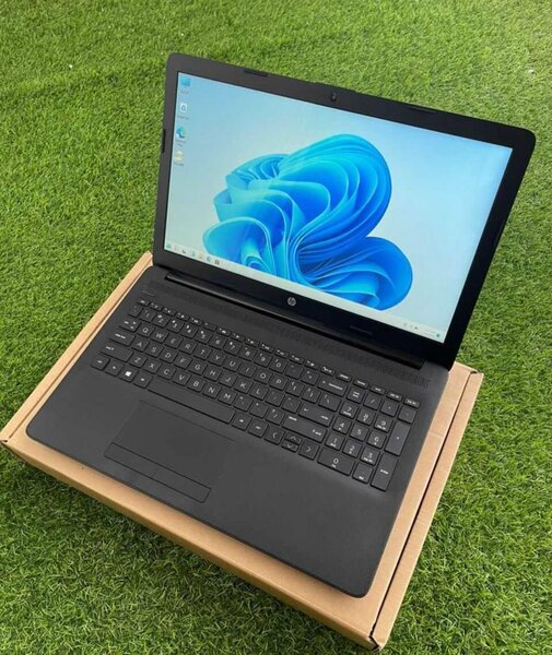 HP pavilion i3 8th Gen