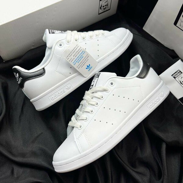 Fashion sneakers