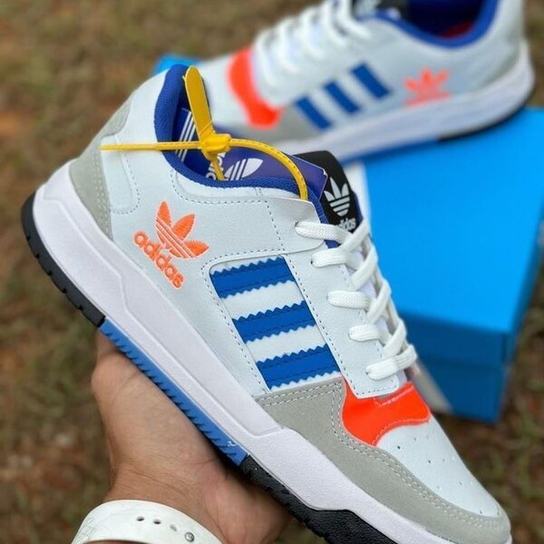 Adidas ️️