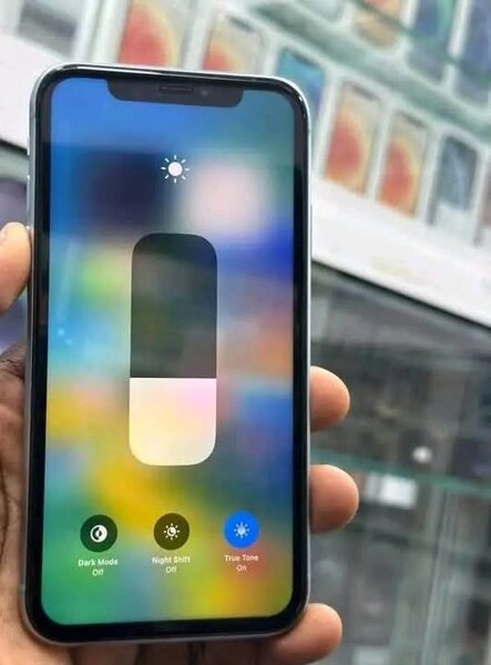iPhone XR