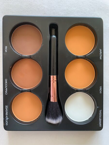 Powder palettes