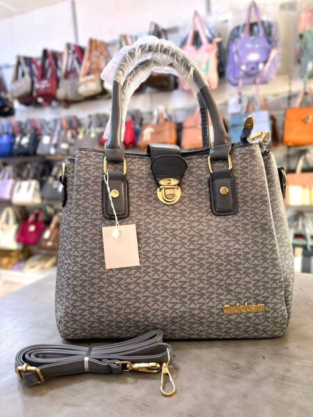 Sac à main élégant en cuir