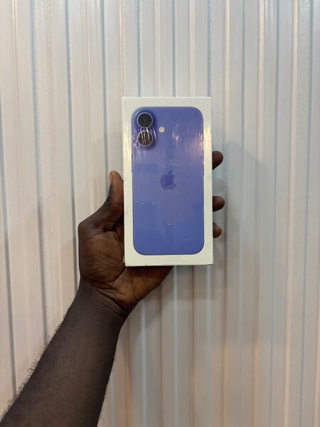 iPhone 16