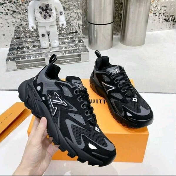 Sneakers noirs de sport homme