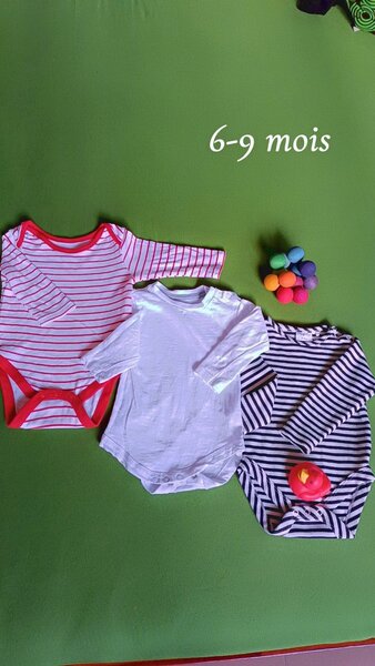 Body bébé 6-9 mois rayé