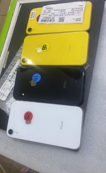 iPhone XR, 64gig available