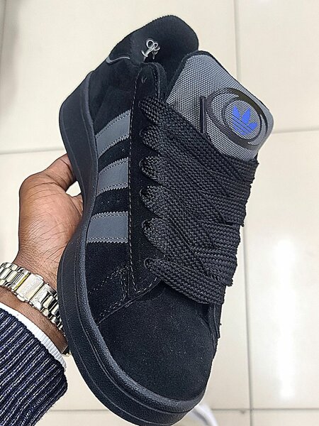 Adidas campus