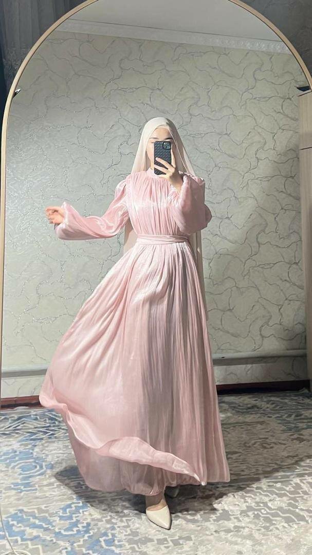 Платья
