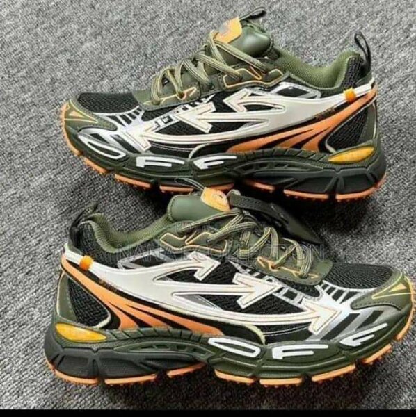 Sneaker
