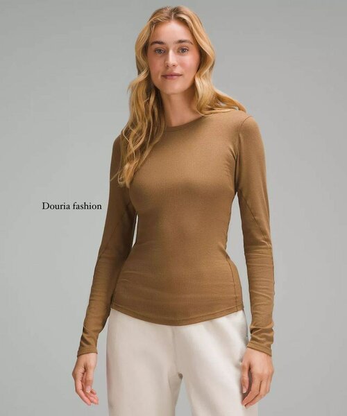Col roulé femme élégant
