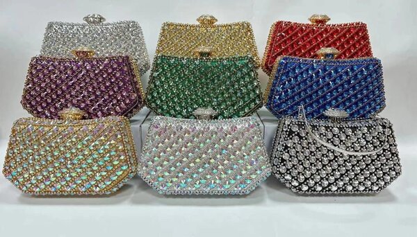 Clutch purse