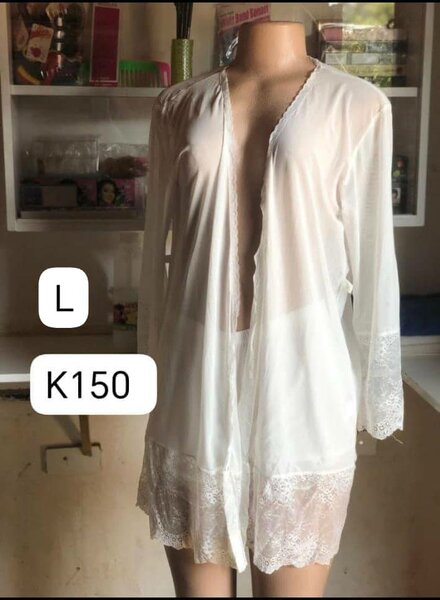 🤍 Elegant White Lace Robe 🤍