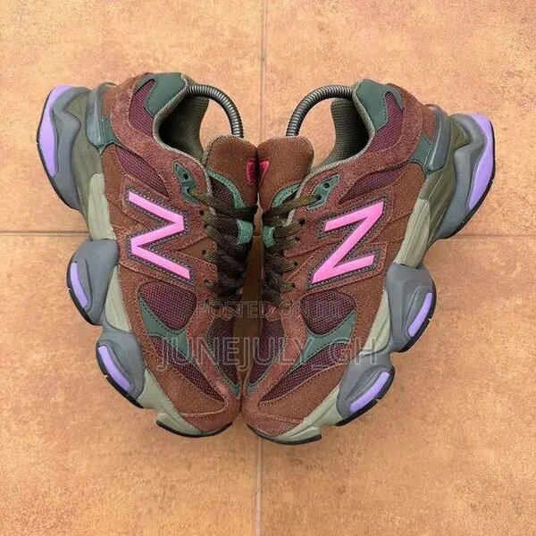 NEW BALANCE CLASSIC