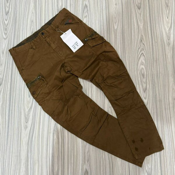 Khaki sides pocket