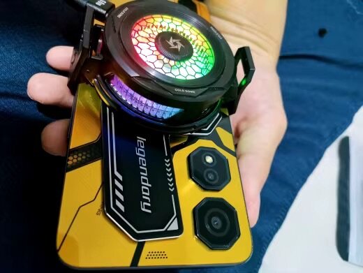 Magnetic Phone Cooler + Free Sleeves