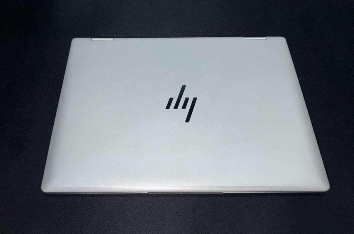 HP - Envy 2-in-114"