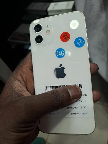 Iphone 12 simple