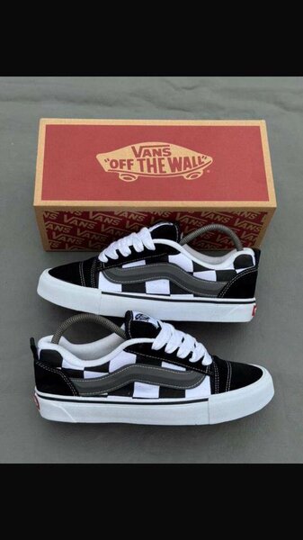 Vans Old Skool Sneakers